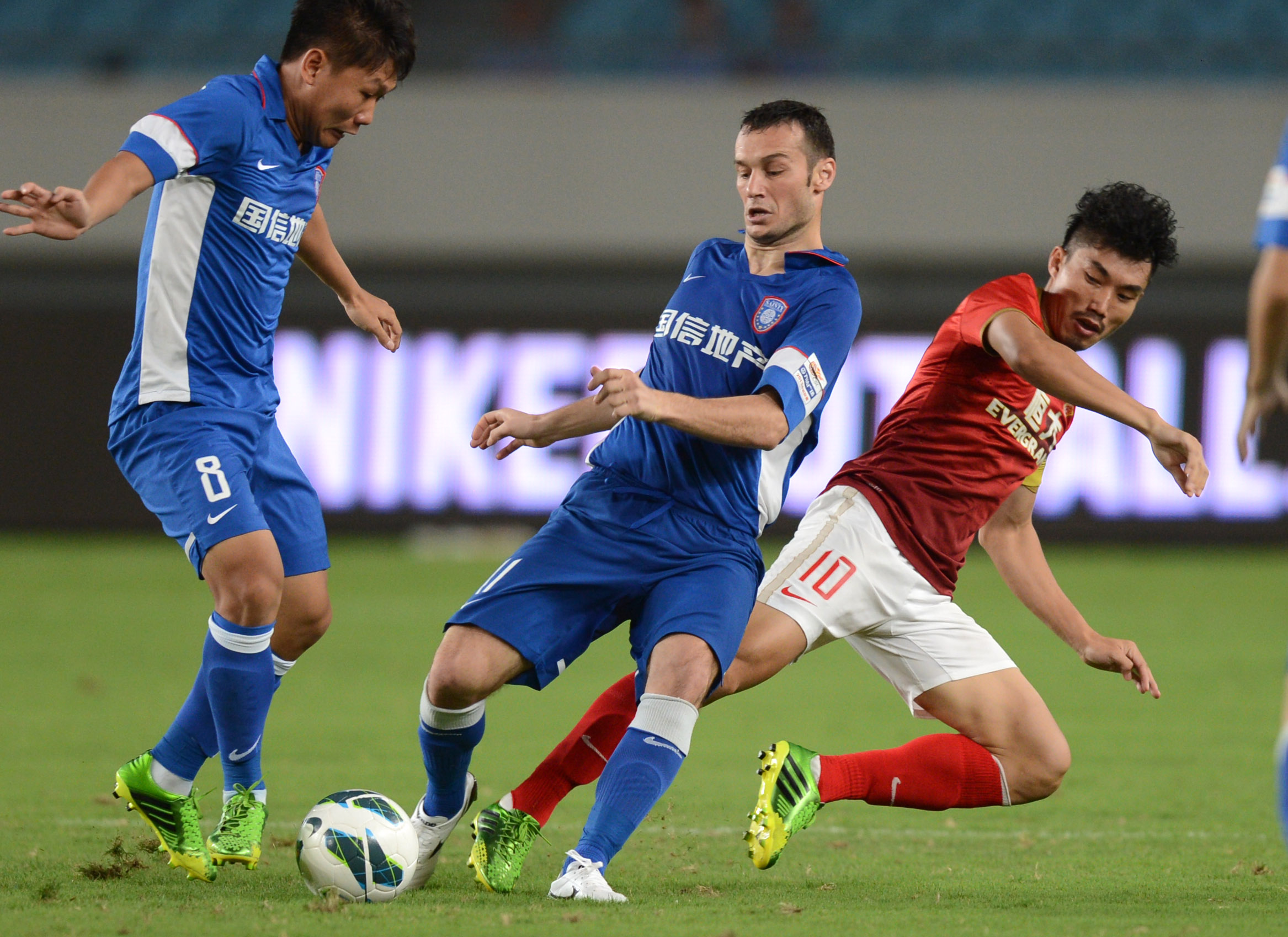 意杯-图拉姆梅开二度皮奥博尼破门 国米5-1威尼斯晋级