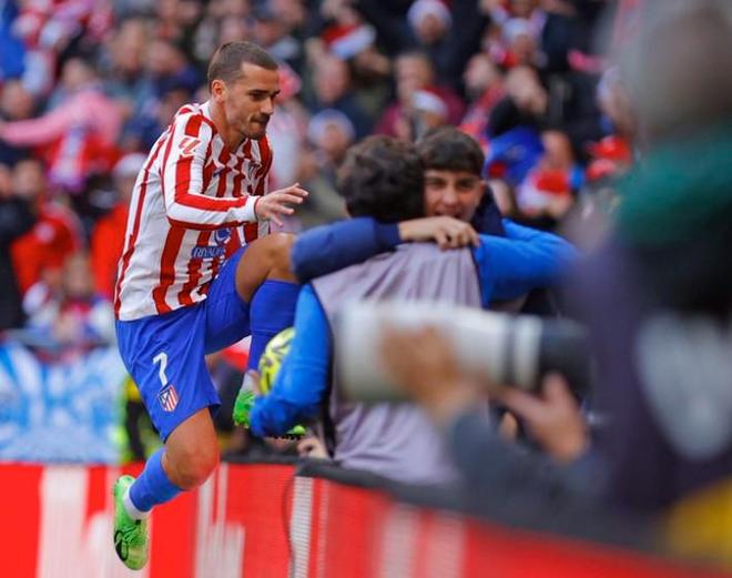 主教练生病离场！魔术主帅莫斯利本场能否回归成疑（主帅突发不适提前离场，魔术主教练莫斯利本场回归存疑）