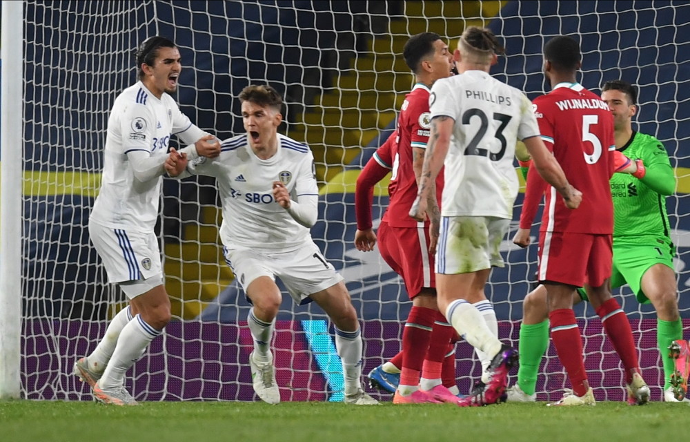 足球中超球队宣布签下五大联赛中场悍将（中超俱乐部官宣引进五大联赛强悍中场）