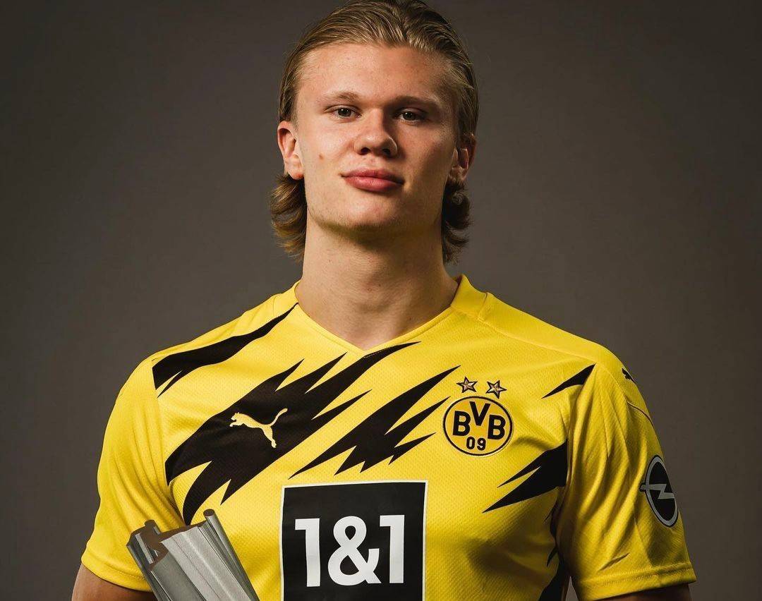 柔佛VS上海海港、布里兰VS江原FC精彩分析与比分预测（柔佛对阵上海海港、布里兰对阵江原FC：赛前解析与比分预测）