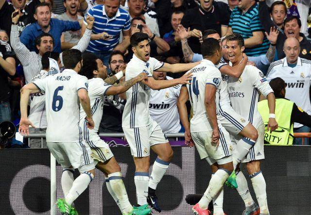 17岁290天，卡尔成为欧冠历史连续3场进球最年轻的球员（17岁290天！卡尔成欧冠史上最年轻的连续三场进球者）