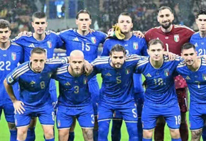 早报：拥有地表最强人类的从容感……怎么，你们没有吗？（早报：与地表最强人类同行的从容感，你们没有吗？）